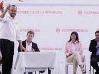 Imagen de apoyo de Presidente y Vicepresidente firmaron contrato de Autopista 4G RumichacaPasto