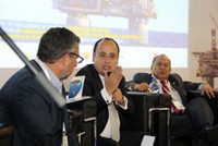 Imagen de apoyo de  Ante crisis del petroleo protejamos al maximo a los trabajadores Ministro Garzon