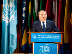 Imagen de apoyo de  El presidente de Kazajstan aboga en la UNESCO por el dialogo intercultural para contrarrestar el extremismo