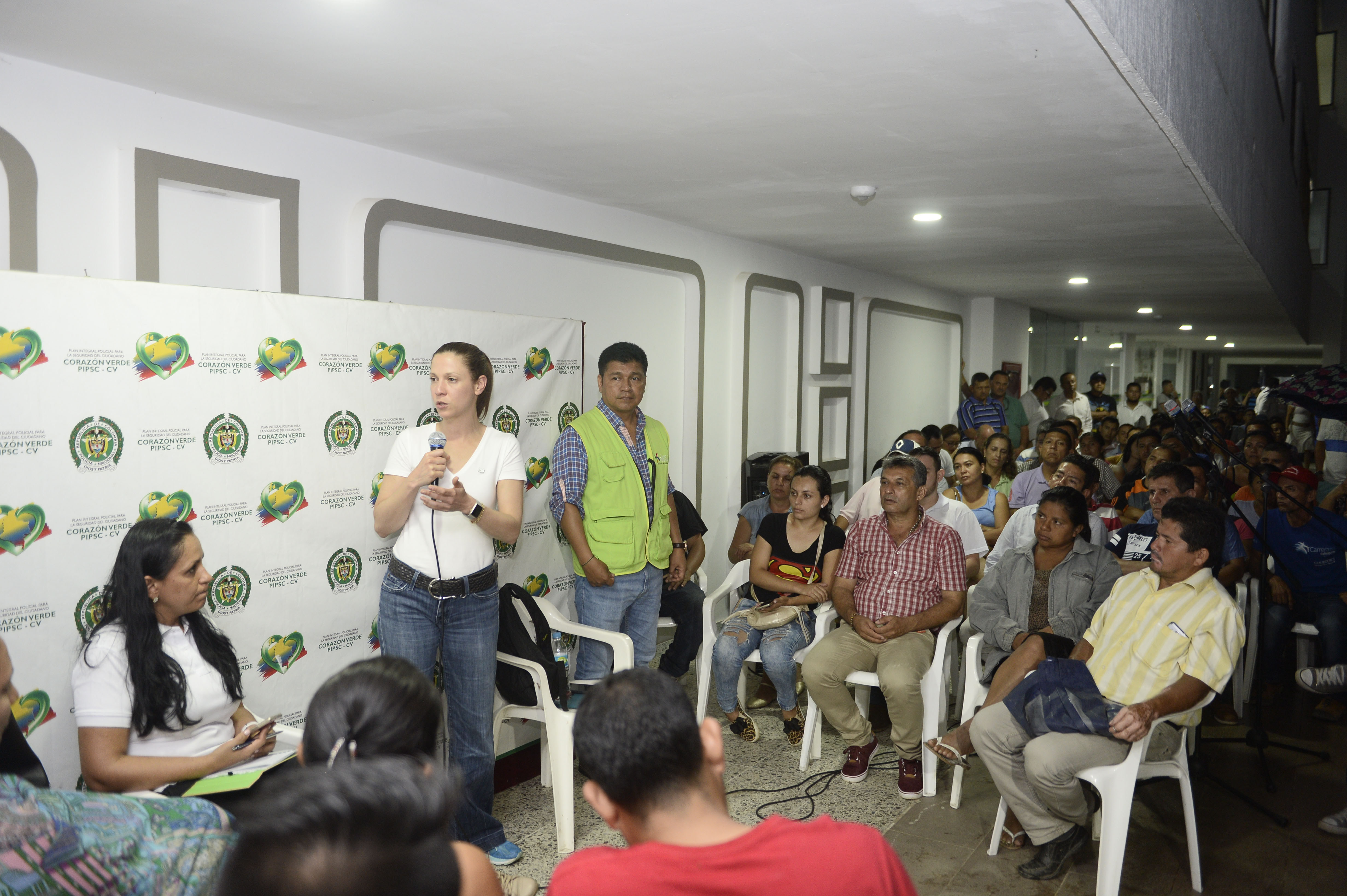 Imagen de apoyo de MinComercio se reune con empresarios de Mocoa para explicar ayuda del Gobierno para reactivacion del comercio