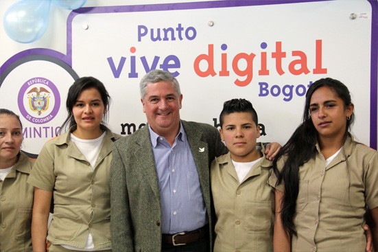 Imagen de apoyo de  Reclusas de El Buen Pastor formadas para tener empleo decente a traves del Teletrabajo