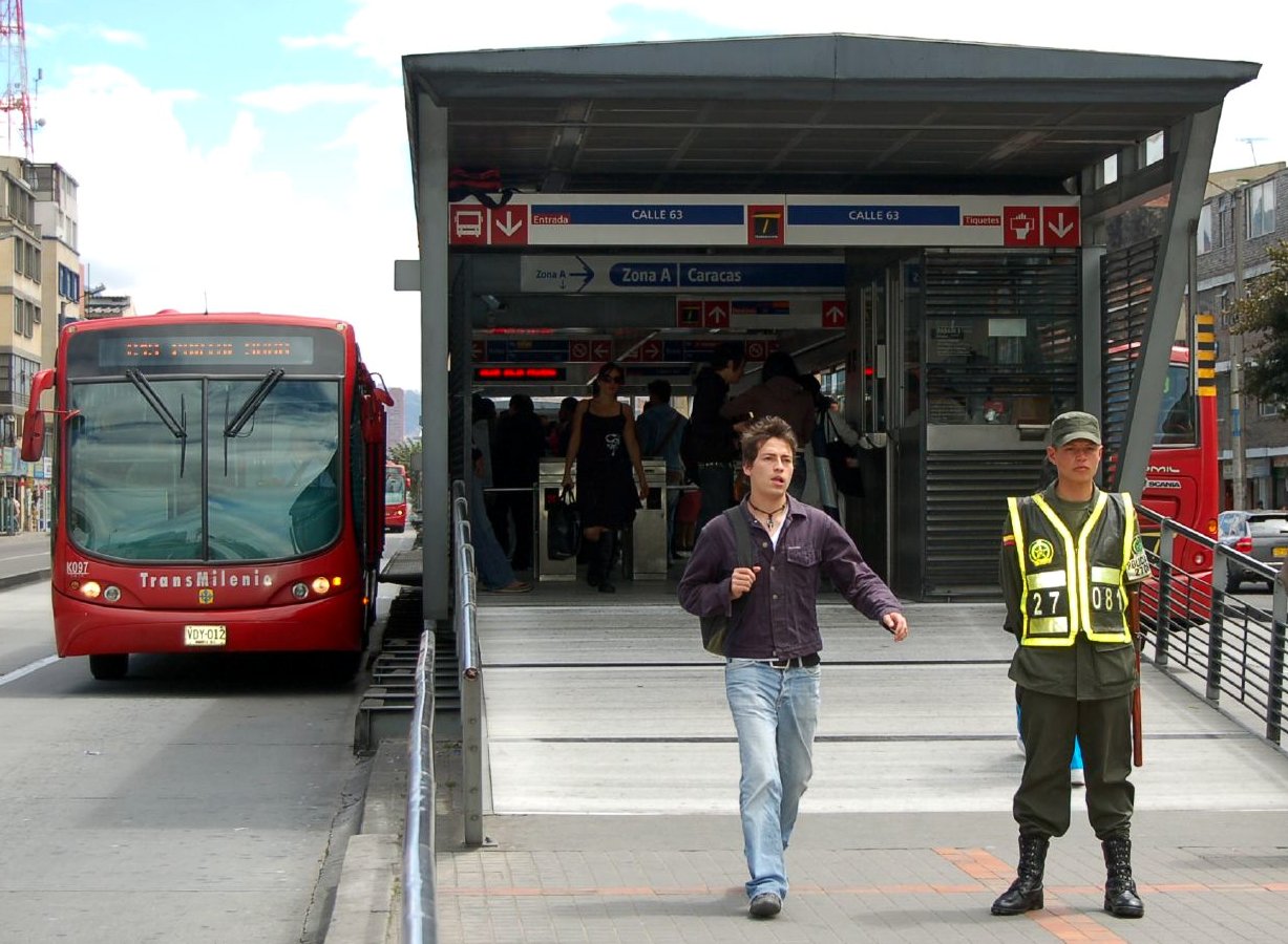 Imagen de apoyo de Mindefensa dispuso 4 medidas de choque para mejorar la seguridad en el sistema