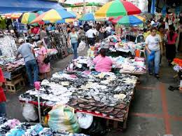 Imagen de apoyo de  Distrito ofrece alternativas economicas para vendedores informales de la carrera Septima