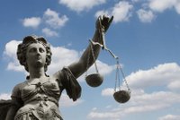 Imagen de apoyo de El uso de los principios de derecho natural se encuentra sometido a algunos limites